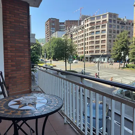 Fantastico En El Centro De Appartement